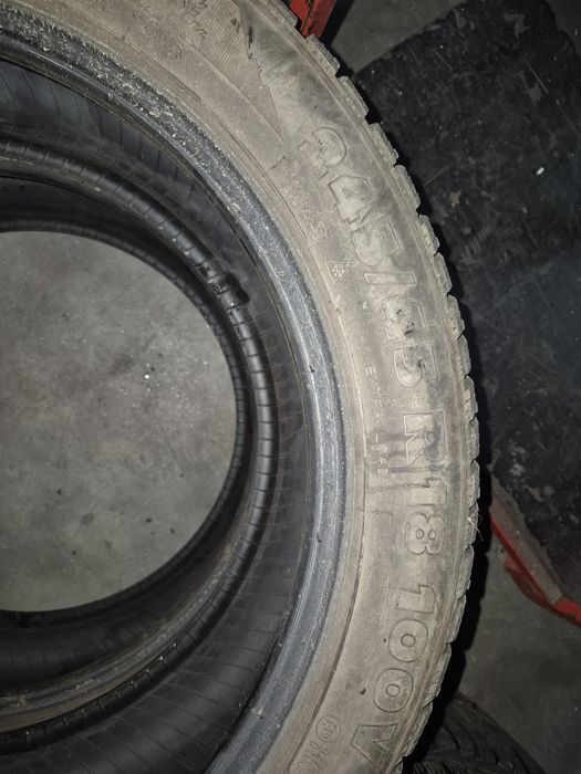 Anvelope iarnă.195 50 R15.205 55 R16.245 45 R18