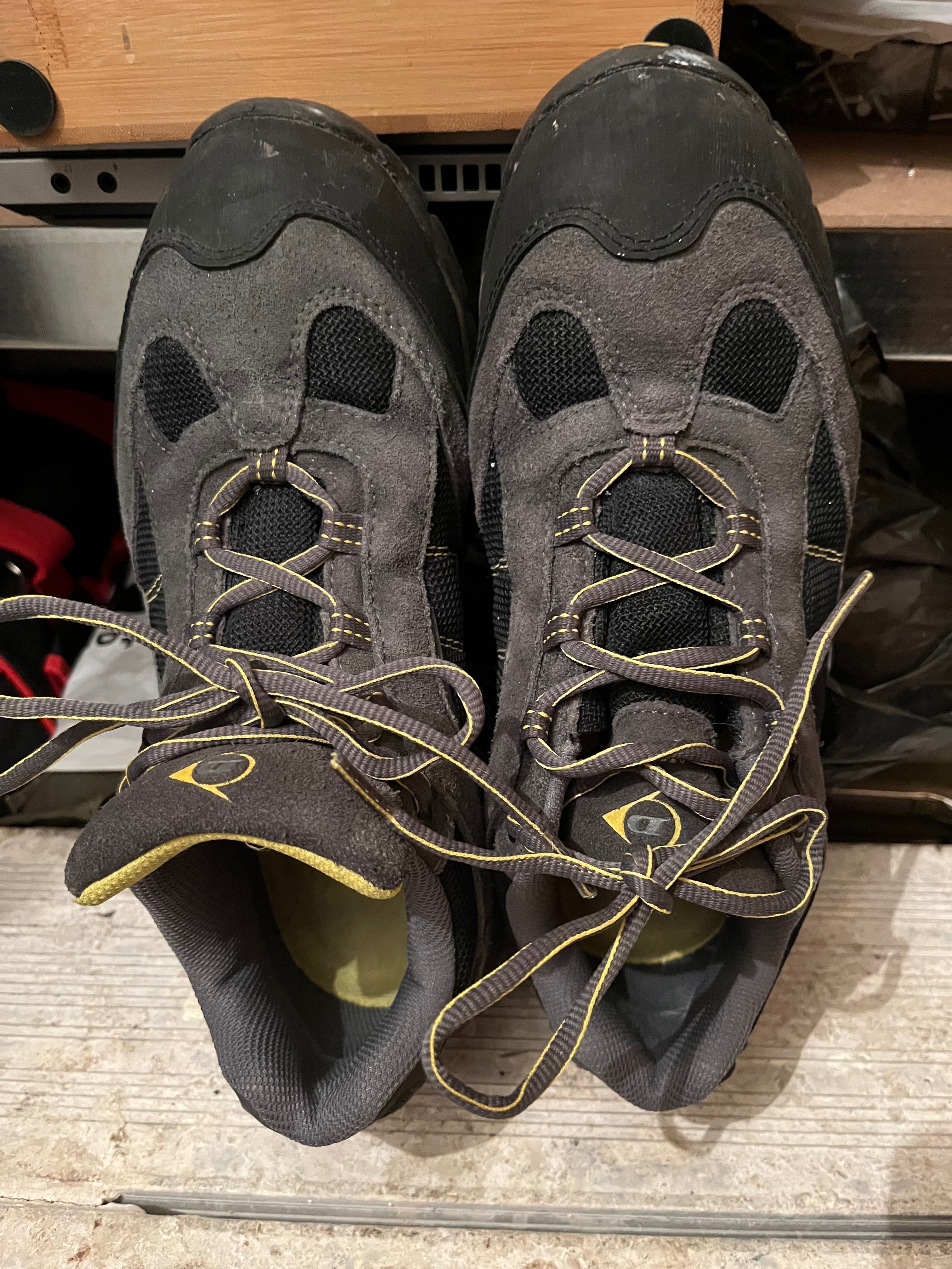 Мъжки предпазни  обувки Dunlop + подарък светлоотразителна жилетка
