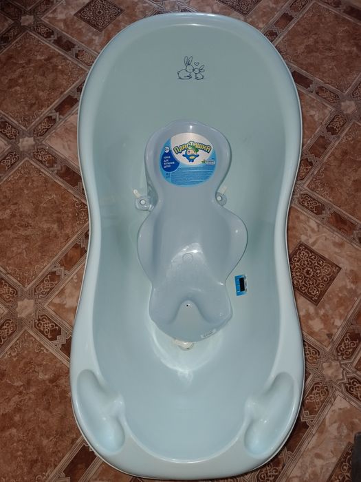 Продам ванночку детскую  вместе с горкой