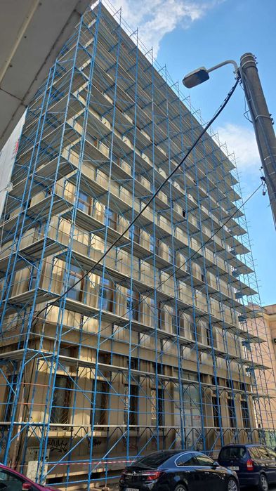 Inchiriere schela metalica