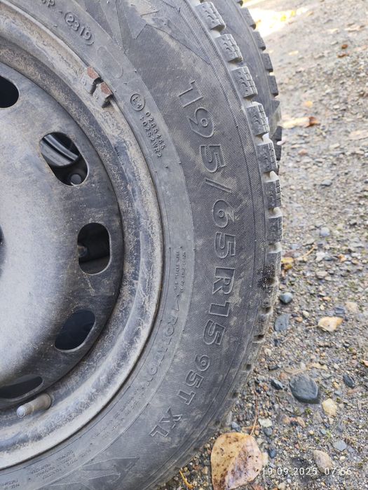 Продам зимнюю резину