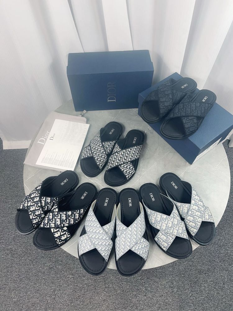 Papuci/Slapi Dior Calitate Premium