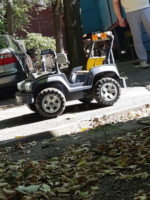 Vand mașinuță electrică adusa din italia doar 1 zi de functionare