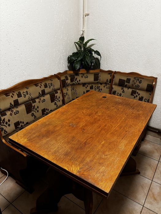 Vand coltar bucatarie+masa din lemn