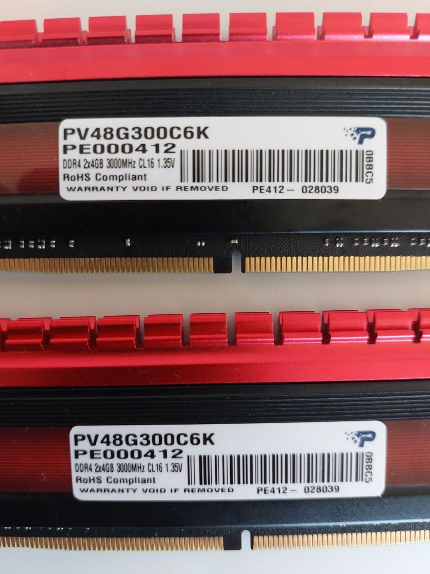 vand memorie 8GB RAM DDR4 3000mhz patriot viper