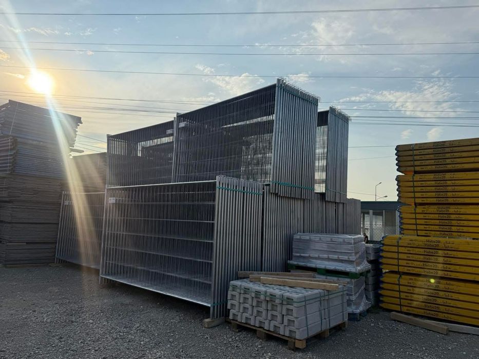 Gard Mobil Imprejmuire Santier cu talpa din beton