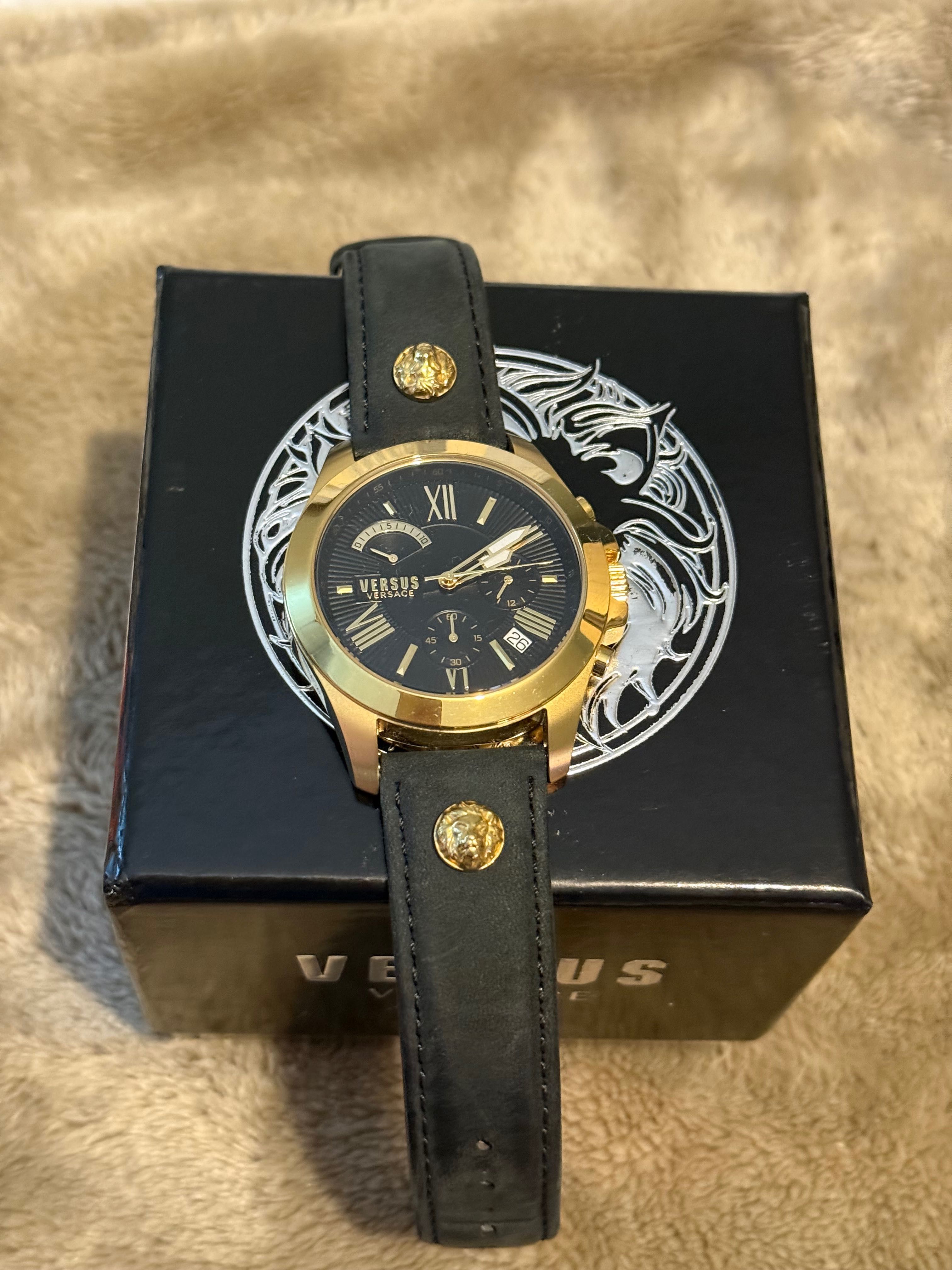 Часовник Versace