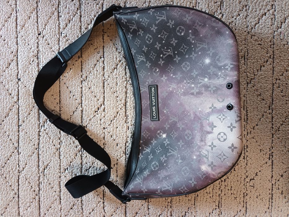 Louis Vuitton чанти