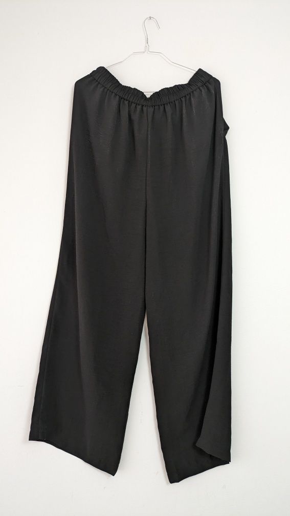 Pantaloni largi, masura 14 UK (XL)