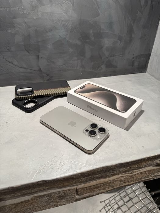 КАТО ЧИСТО НОВ Iphone 15 Pro 256 GB, 100% батерия