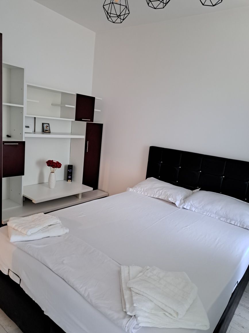 Inchiriez garsoniera în regim hotelier