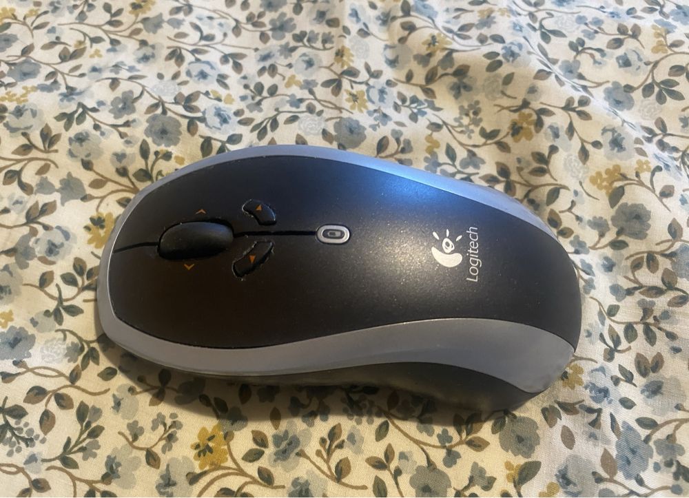 Комплект мишка и клавиетура logitech