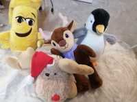 Коледни симпатични плюшени играчки еленче, пингвин, банан, маймунка