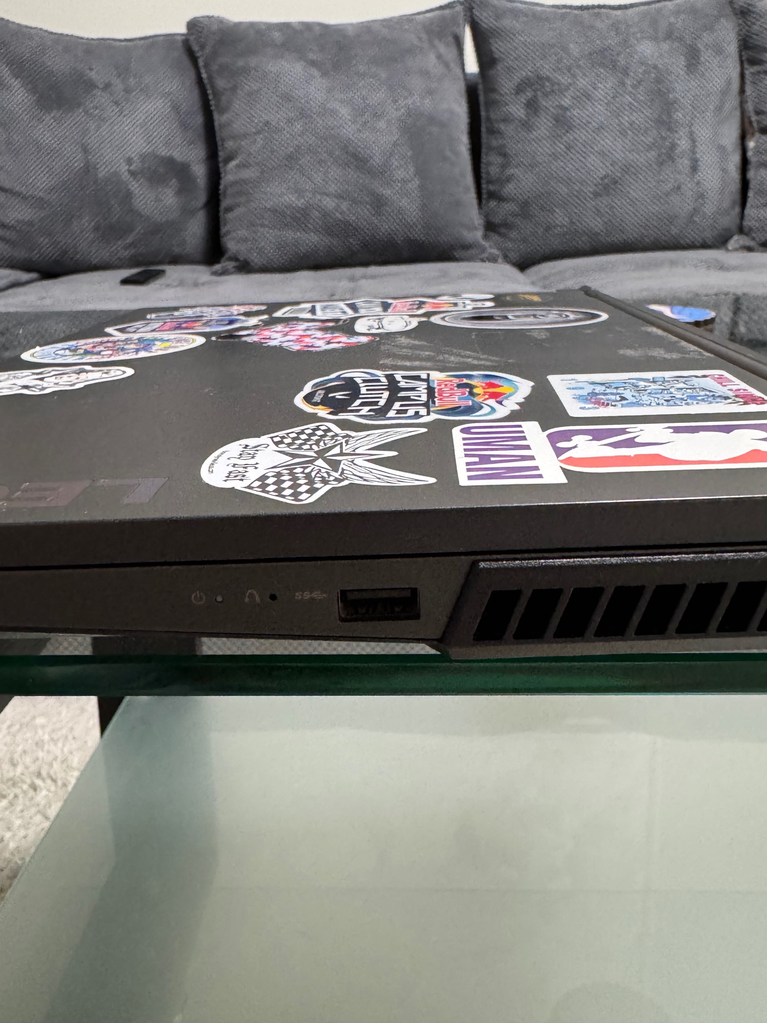Lennovo legion 5 15IMH05