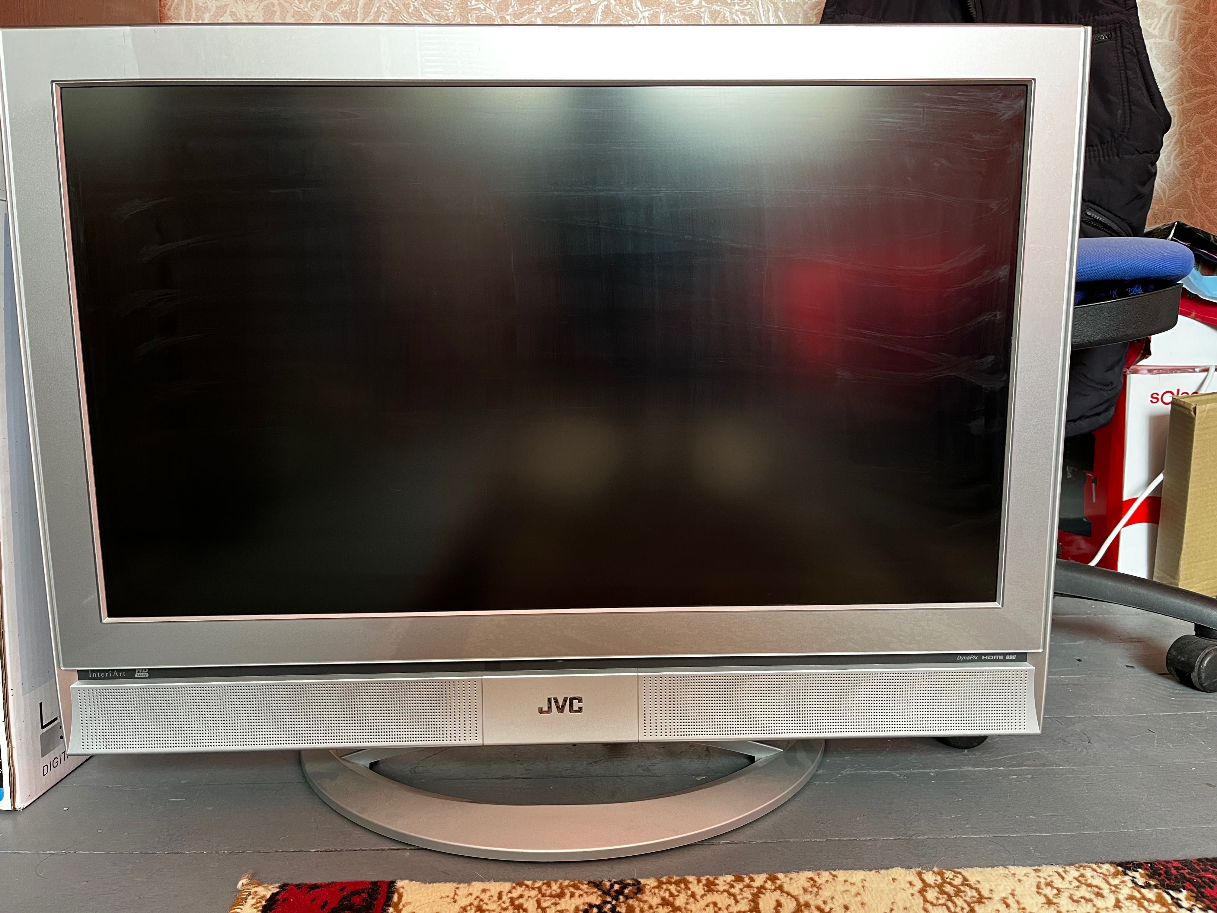 Телевизор JVC 32” Работещ