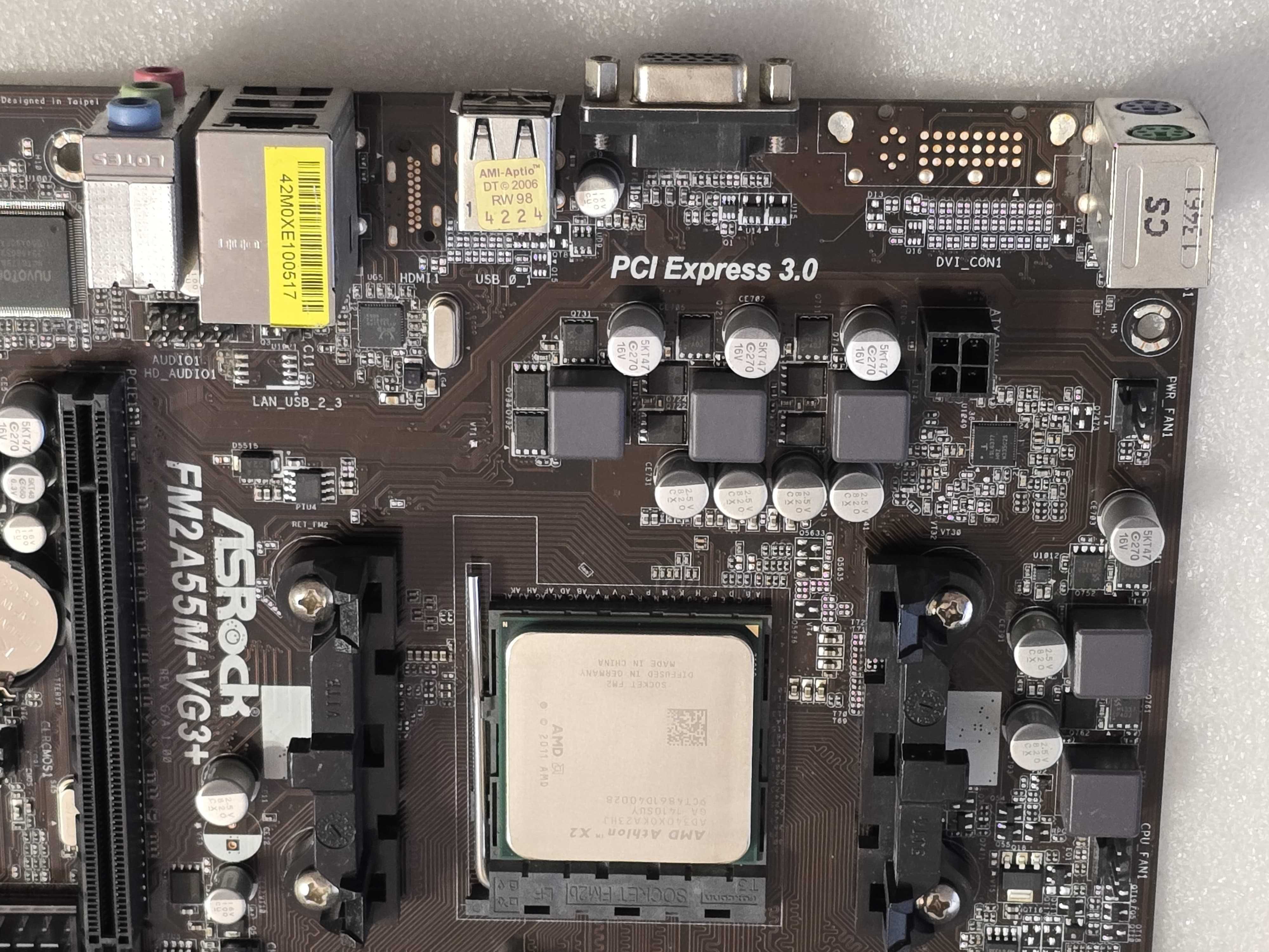 Placa de baza ASRock, FM2A55M-VG3+, Socket FM2+, + AMD Athlon X2 340