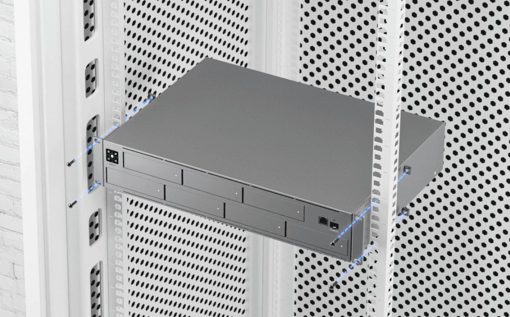 NAS сервер форм-фактор 2U UNAS-PRO