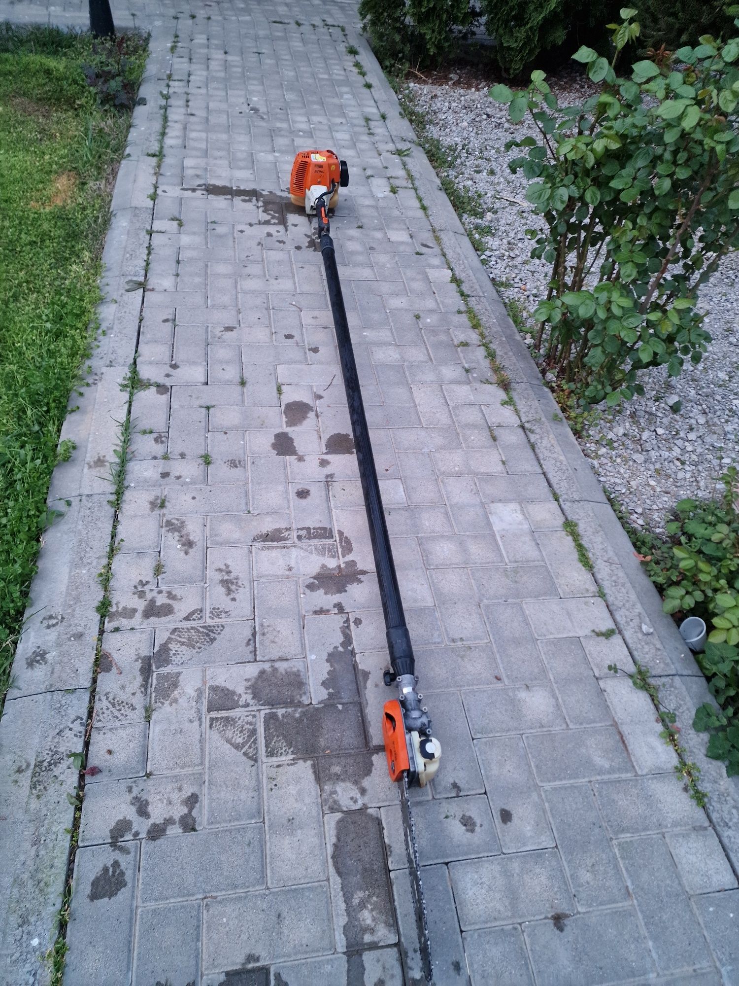 Бензинова кастрачка за клони STIHL HT 75