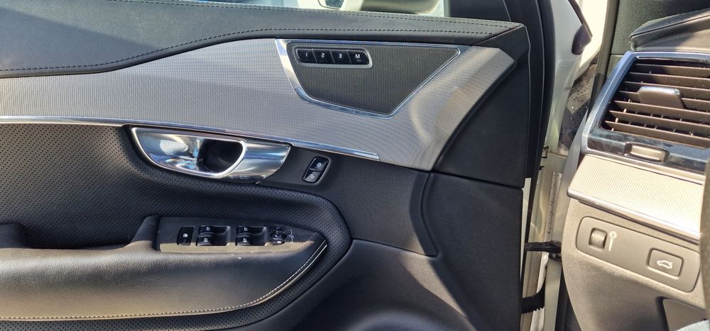 Vand Volvo XC90, R-Design,250 cp, 134000 km