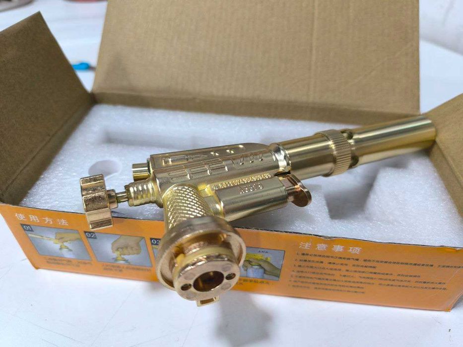 Газовая Туристическая горелка с пьезоподжигом корпус из метала.