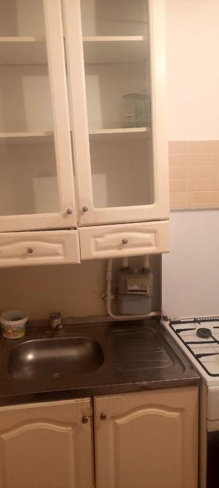 Вокзалдан 2комната квартира жалданады таза жылы айына 60+ком услуга бо