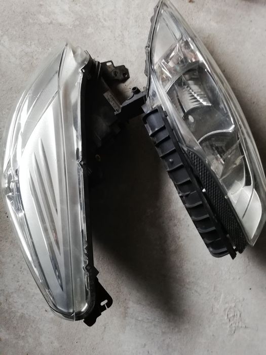 Комплект фарове за форд куга