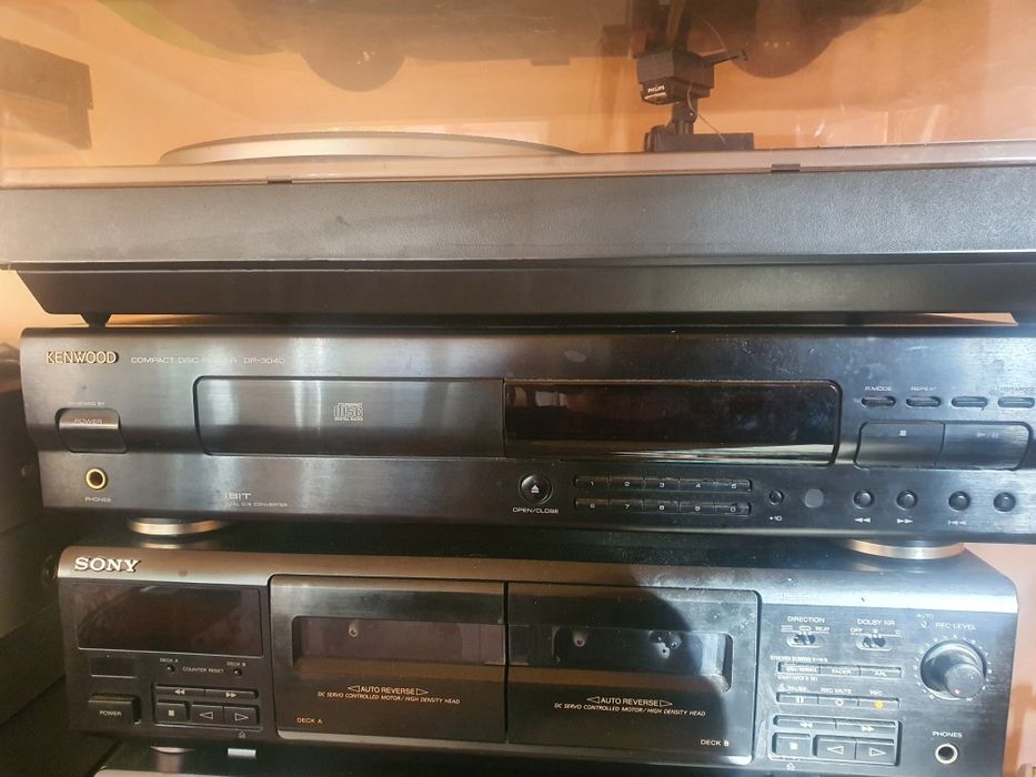 se vinde sd player kenvood dp 3040