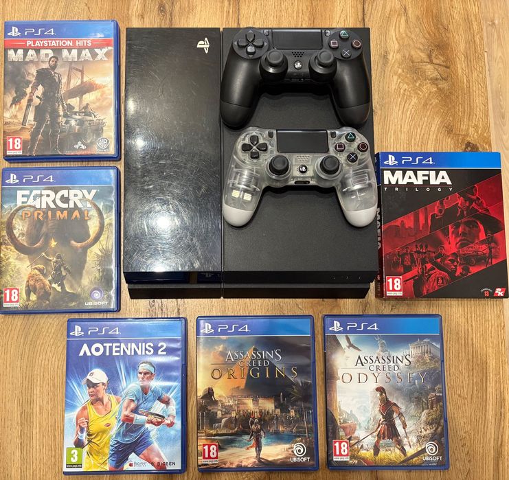 Playstation 4 (500GB) + 2 джойстика