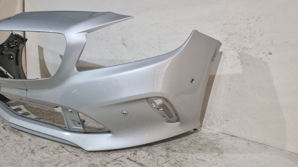 Bara fata Mercedes A-Class W176 facelift, 2015, 2016, 2017, 2018, cod origine OE  A1768853625.