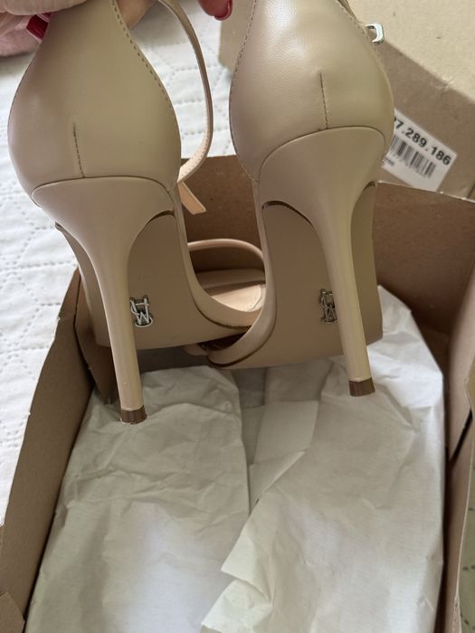 Дамски сандали на ток Steve Madden