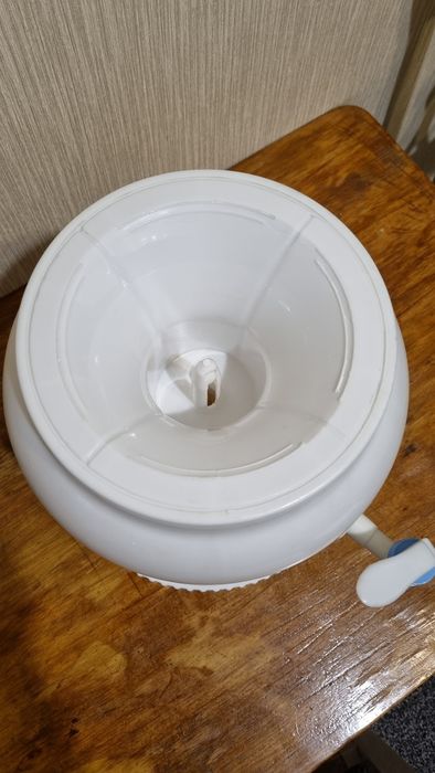 Продам диспансер для бутилированной воды