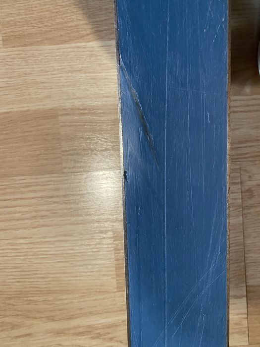 Schiuri de tura cu piei de foca