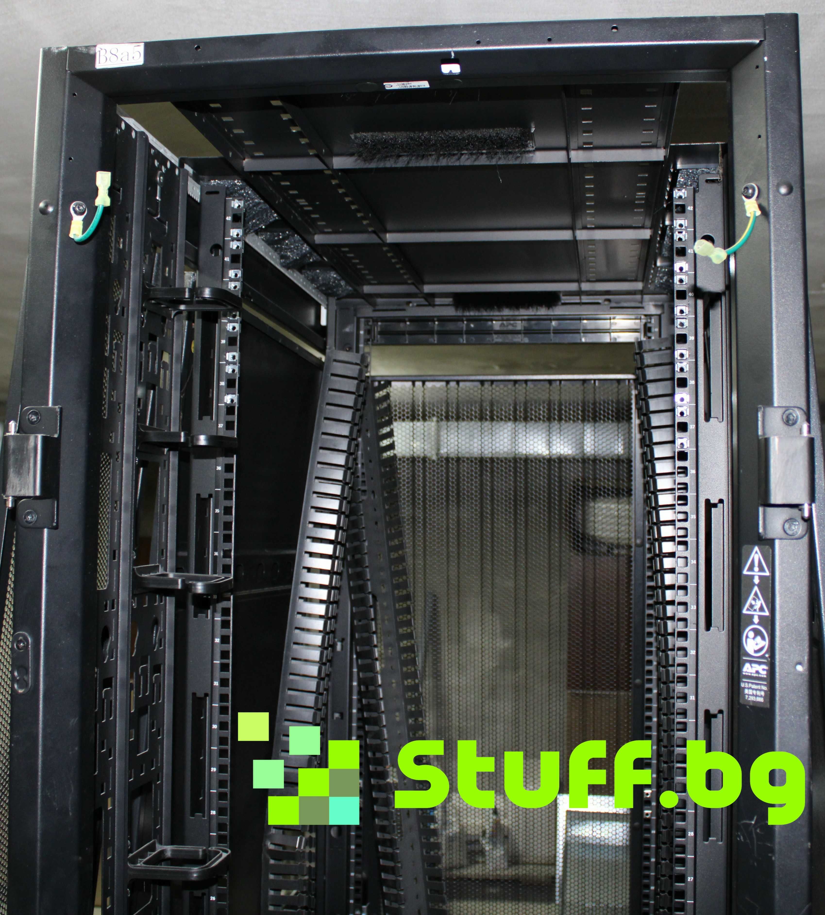 Комуникационен сървърен шкафРАК/RACK  APC NetShelter SX AR3100 42U