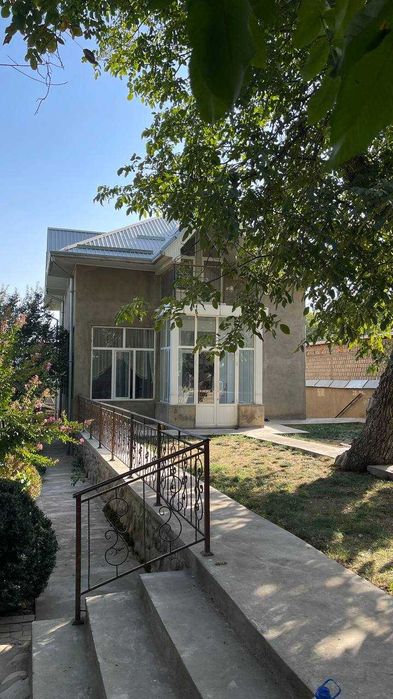 Toshkent Viloyati Bo'stonliq tumani Oq Tosh Soyliq qishlog'i