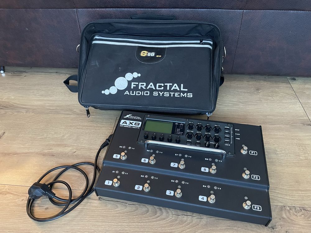 Fractal AX8  ||  Procesor pentru chitara electrica
