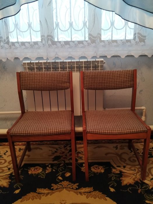 Стулья мягкие, 6 штук