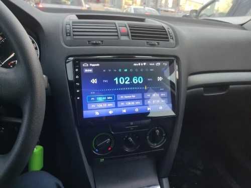 Navigație Android 15 Skoda Octavia 2 Dedicată – CarPlay, DSP, QLED