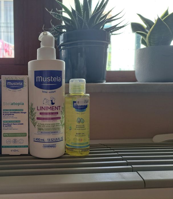 Бебешка козметика Mustela-Мустела Stelatopia