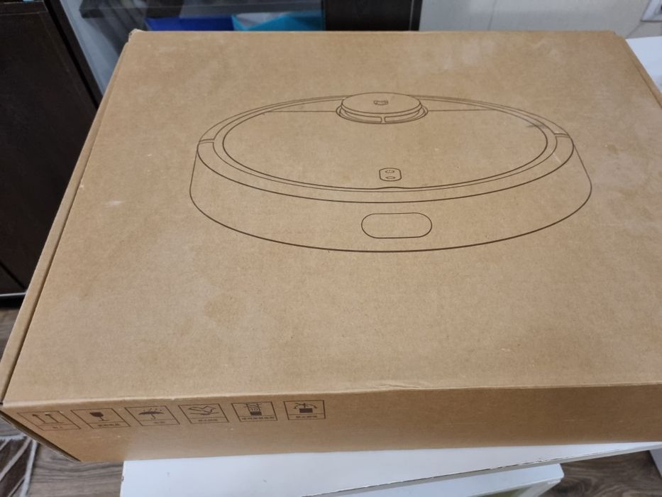 Като нов + части - Xiaomi Mi Robot Vacuum