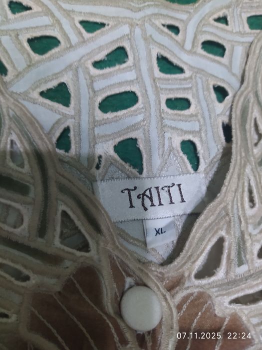 Продам женский костюм 52-54