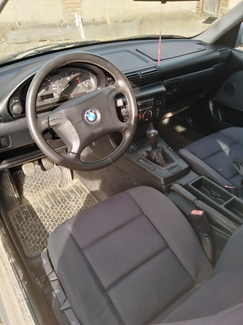 На части BMW 318tds compact