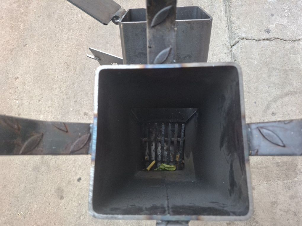 Soba Rocket Stove pentru tuci / ceaun