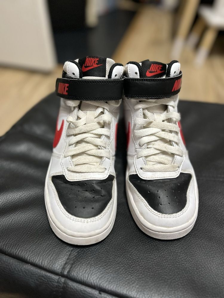 Кожени маратонки Nike