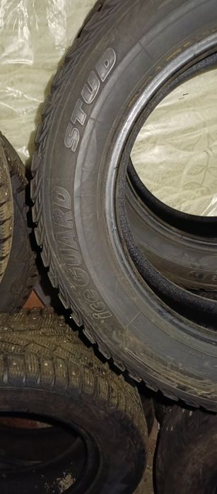Шины зимние комплект