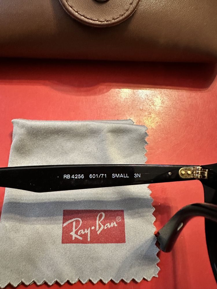 Ochelari de soare Rayban