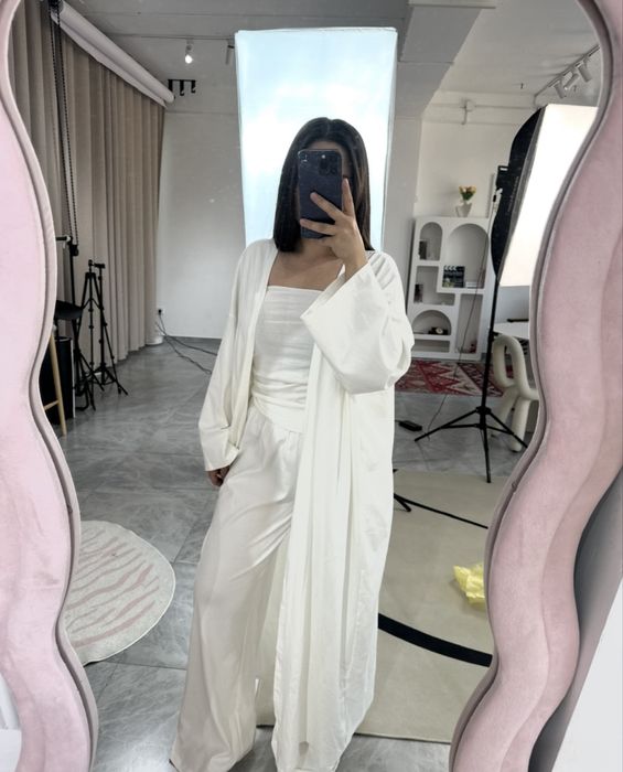 продается одежда новая