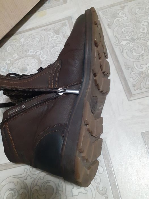 Продам ботинки нубук