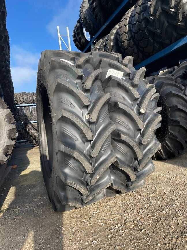 Cauciucuri noi radiale 340/85 R28 marca OZKA pentru tractor fata