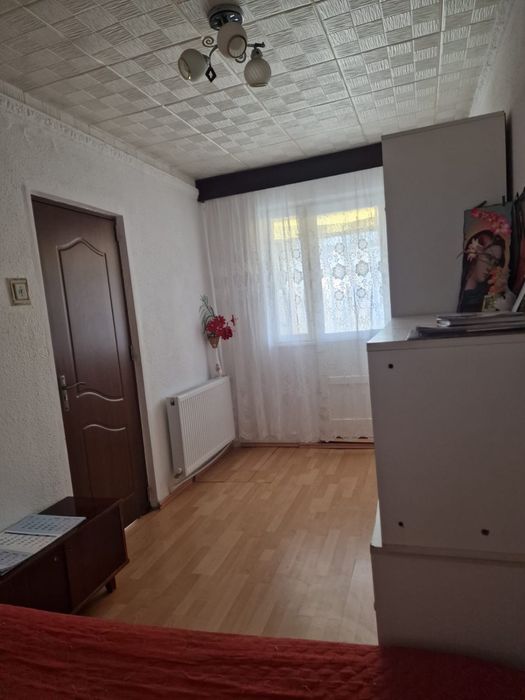 Apartament cu 2 camere la etajul 4