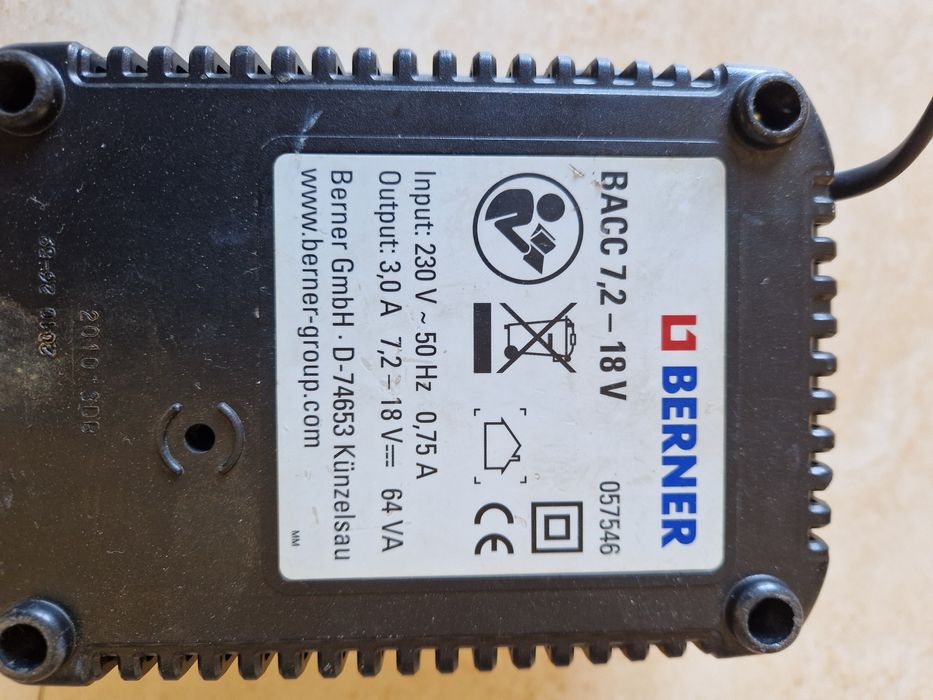 Dewalt DE 9135 , Berner BACC 7,2 V - 18 V  / incarcator ( sursa )